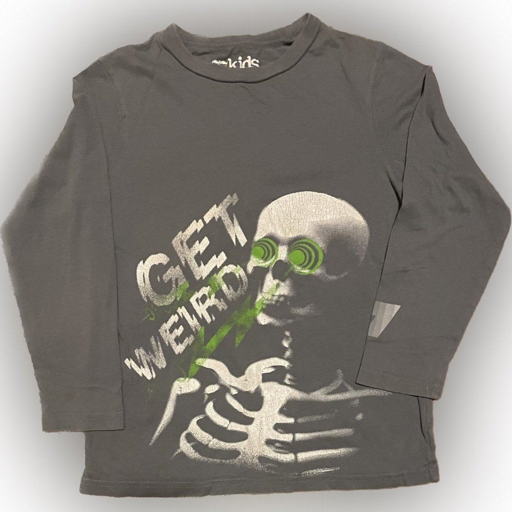 Glows in the dark. 77 kids by American eagle. Great condition.